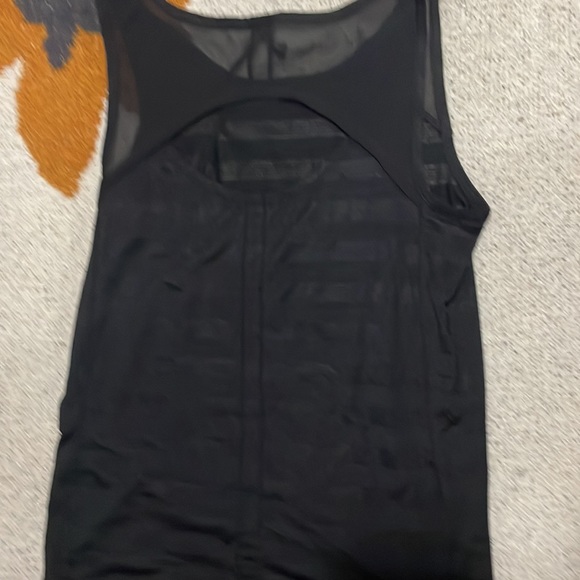 Reflex sheer workout tank size xs - Picture 3 of 4